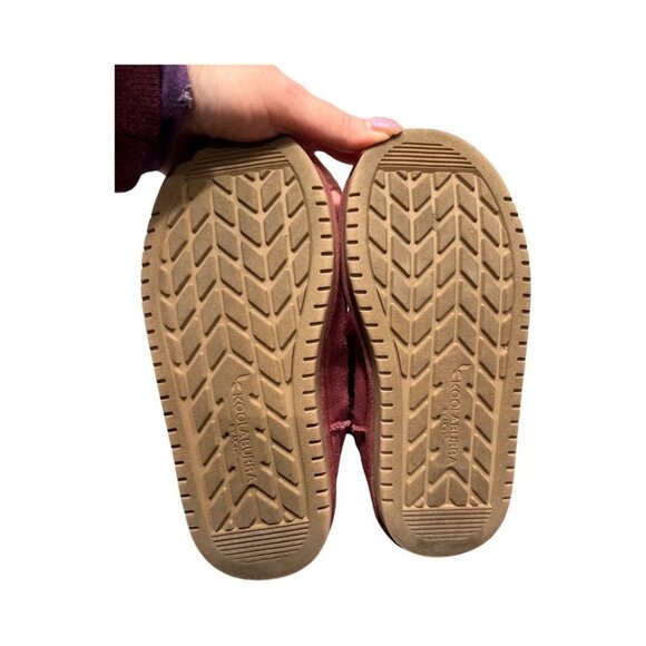 Girls Size 13 Wine Coloured Uggs Short Boots - Picture 5 of 10